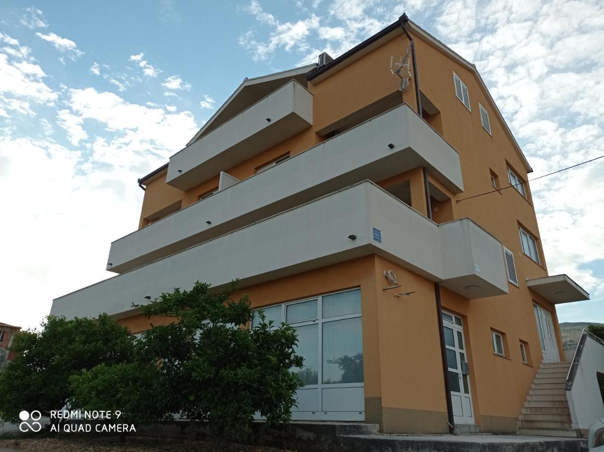 Studio Apartment With Balcony Trogir Dış mekan fotoğraf